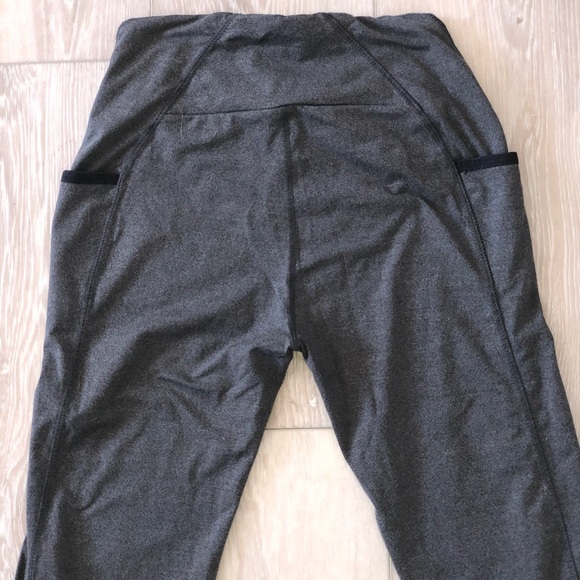 Dark gray Gymshark leggings. Worn once - Picture 5 of 9